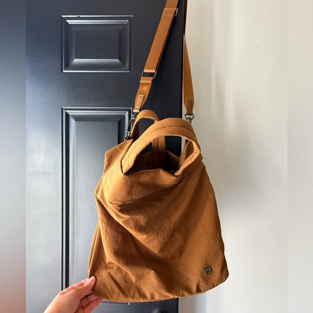 lululemon on my level 2.0 tote bag - Picture 11 of 11